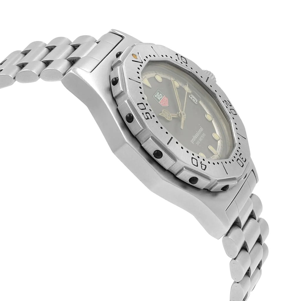 4th image of TAG Heuer 932.213 Wristwatch, PreOwned condition