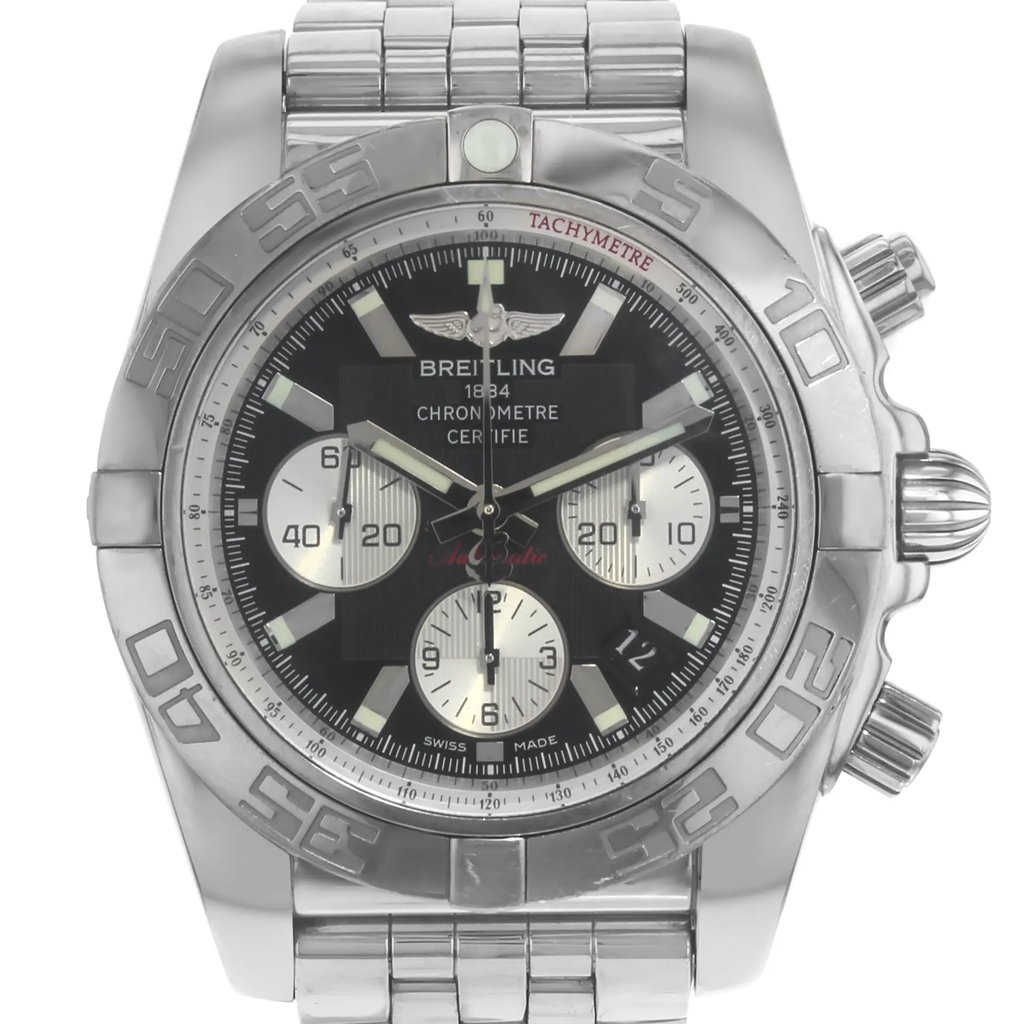 Up Close Front Facing Picture Of Breitling AB011012/B967-375A Stainless Steel Watch Pre Owned Condition