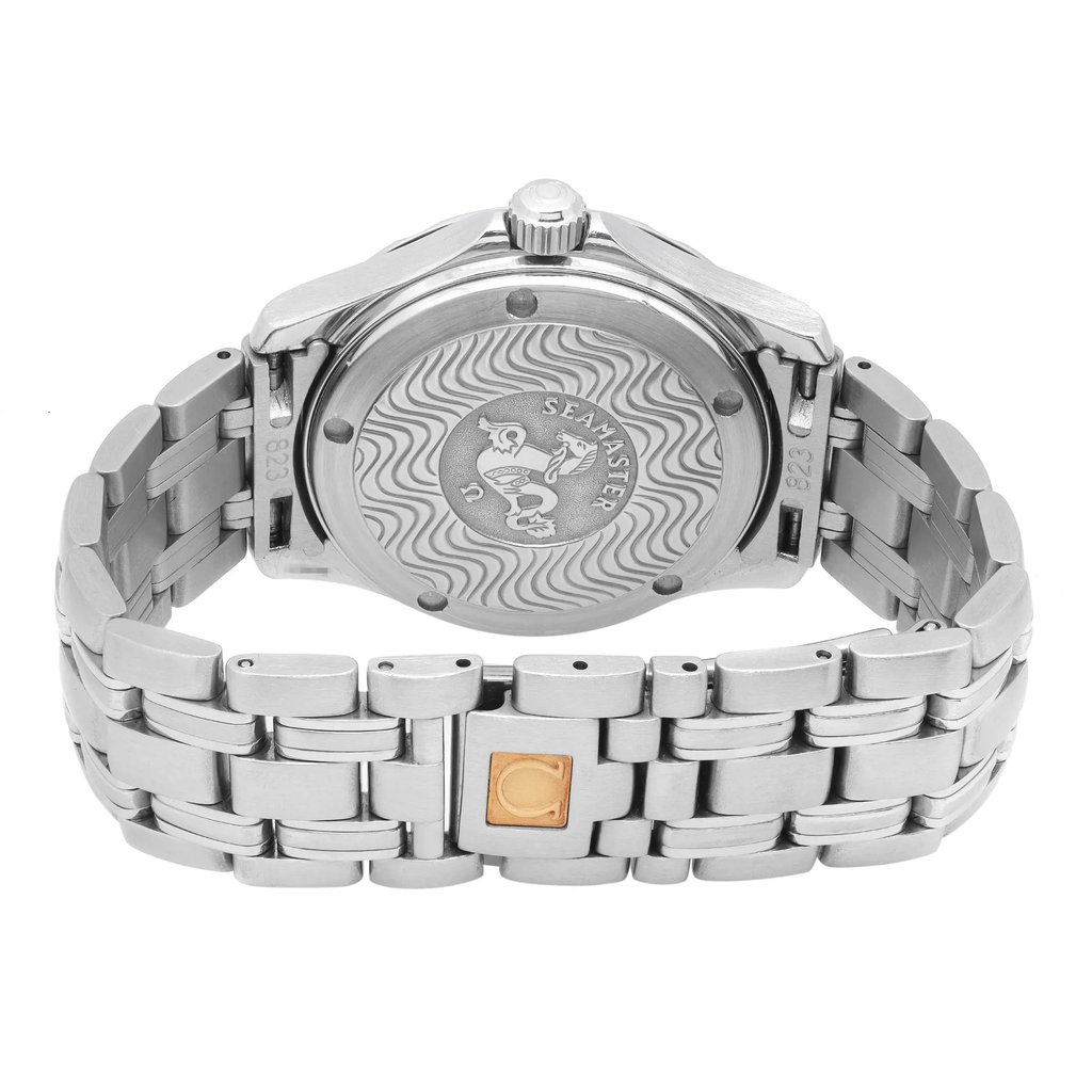 Back View Of Screwback Back Case And Closed Stainless Steel Band Of Omega 2514.30.00 Watch Pre Owned Condition