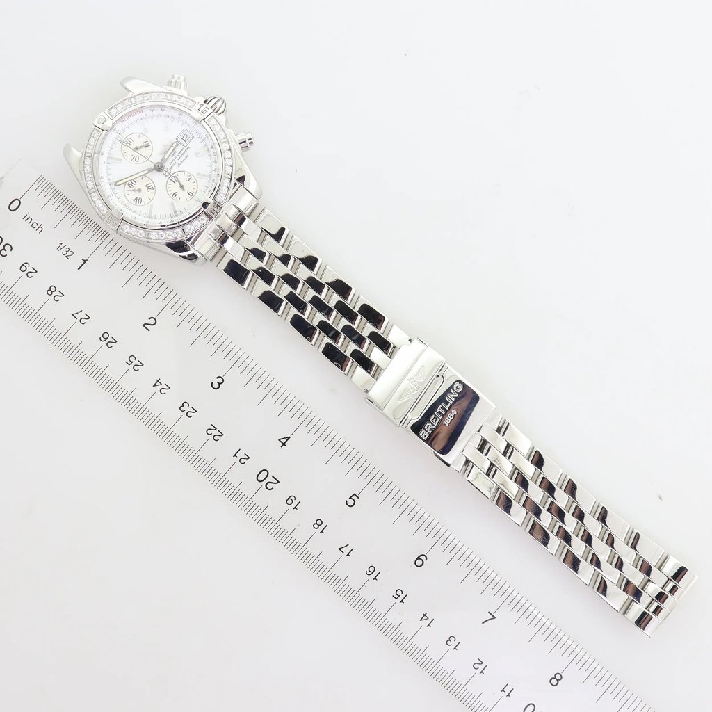 8th image of Breitling A1335653/A569-375A Wristwatch, PreOwned condition