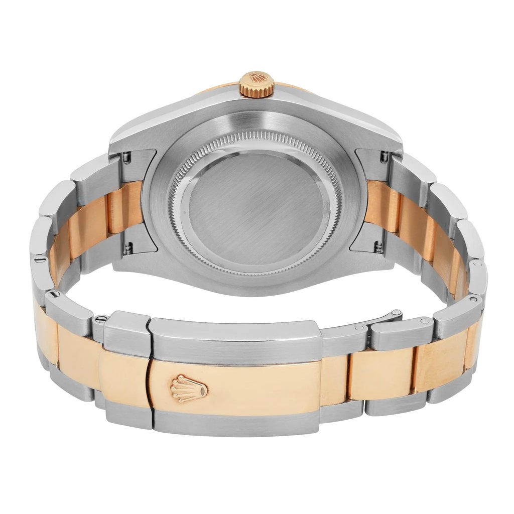 Back View Of Screwback Back Case And Closed Stainless Steel,Gold Band Of Rolex 116333 Watch Pre Owned Condition
