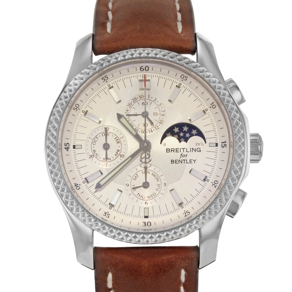 Up Close Front Facing Picture Of Breitling P1936212/G629-437x Stainless Steel Watch Pre Owned Condition