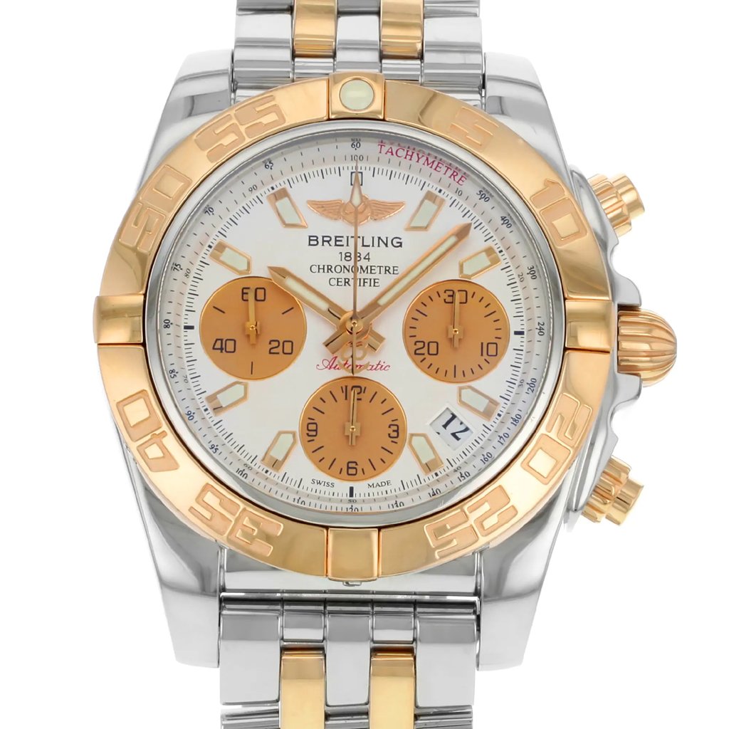 Up Close Front Facing Picture Of Breitling CB014012/G713-378C Stainless Steel Watch Display Model Condition