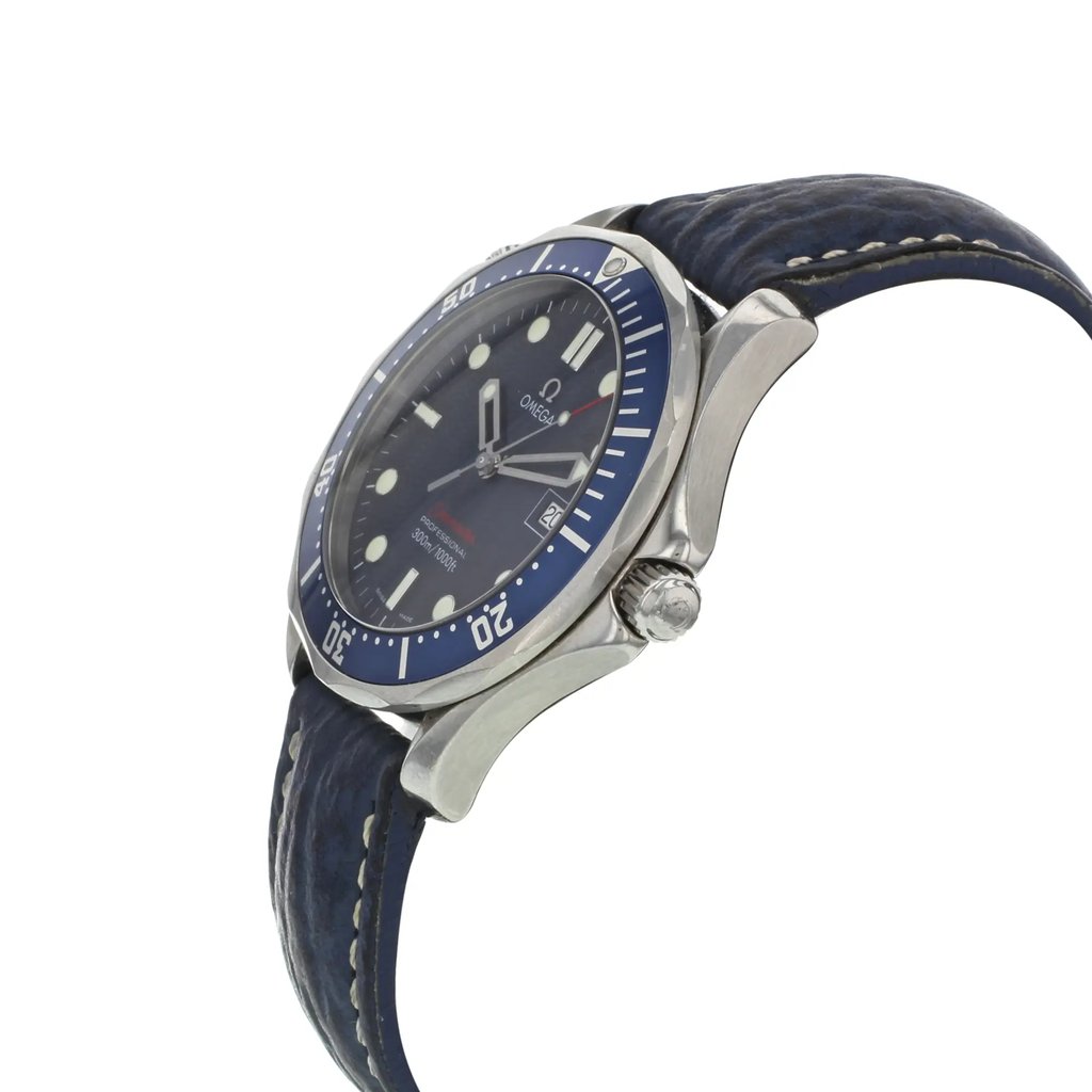 3rd image of OMEGA 2221.8 Wristwatch, PreOwned condition