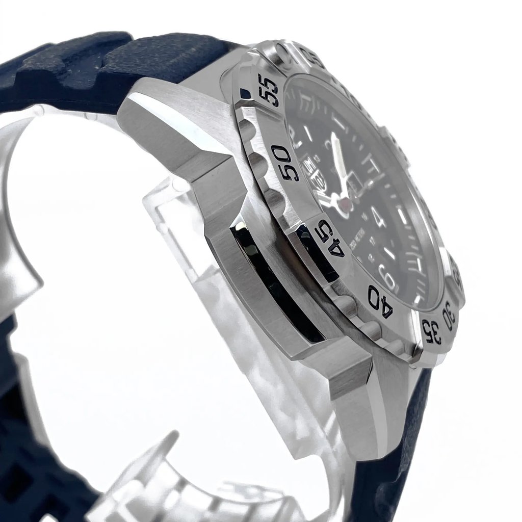 4th image of Luminox Luminox Navy Seal Wristwatch, DisplayModel condition