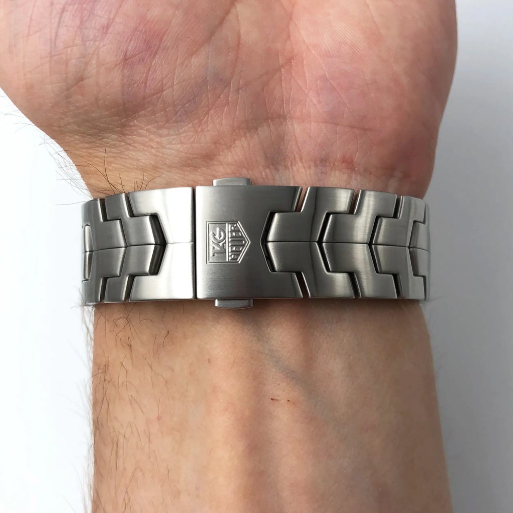 7th image of TAG Heuer WAT2114.BA0950 Wristwatch, PreOwned condition