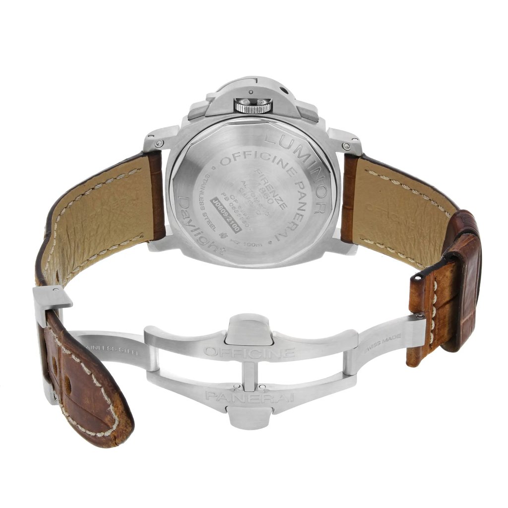 6th image of Panerai PAM00250 Wristwatch, PreOwned condition