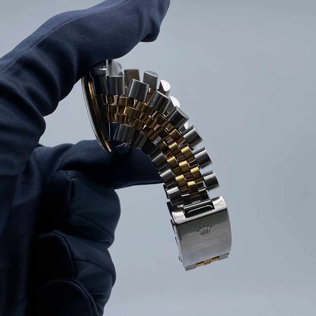 4th image of Rolex Datejust Wristwatch, PreOwned condition