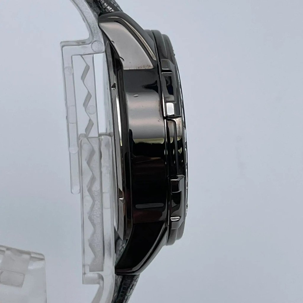 4th image of GUESS Guess Lady Wristwatch, PreOwned condition