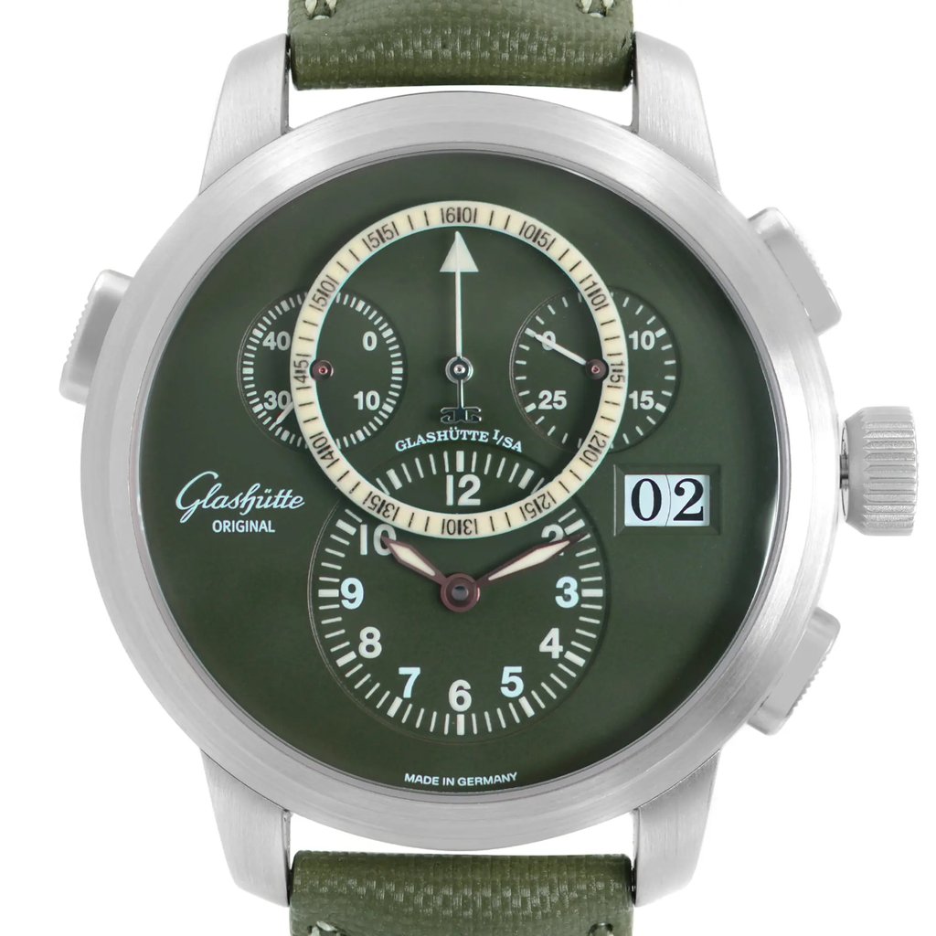 Up Close Front Facing Picture Of Glashütte Original 1-95-01-07-14-04 Platinum Watch Pre Owned Condition