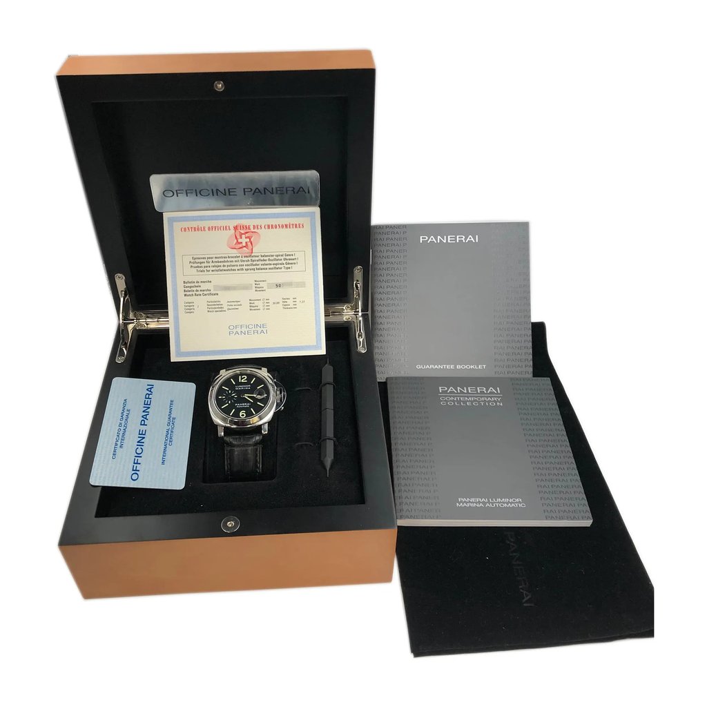 10th image of Panerai PAM00104 Wristwatch, PreOwned condition