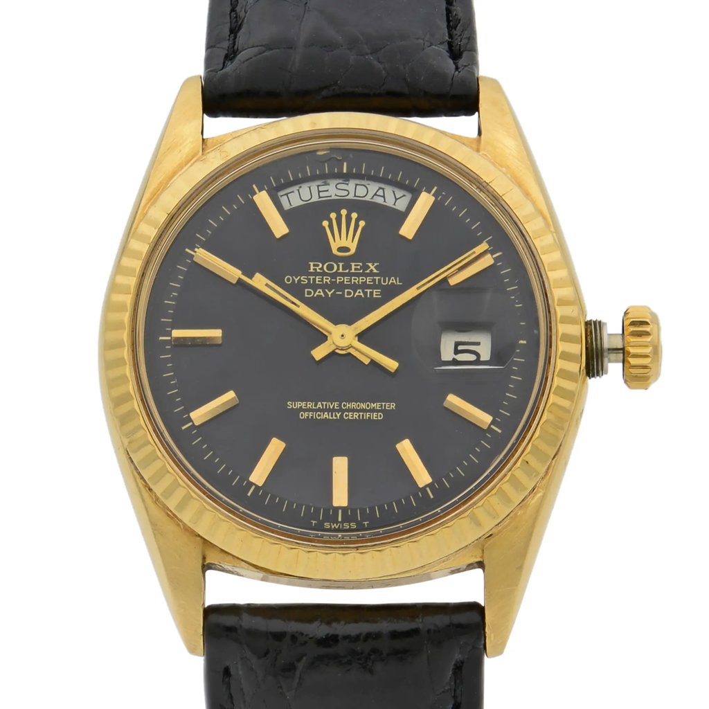 Up Close Front Facing Picture Of Rolex 1803 Gold 18kt Watch Pre Owned Condition