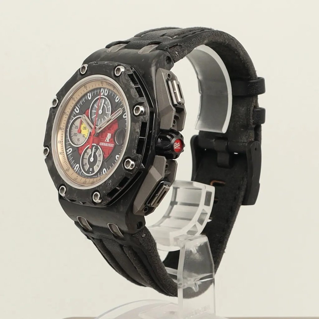 View Of Crown Facing Side Of Audemars Piguet 26290IO Carbon Fiber Watch Pre Owned Condition
