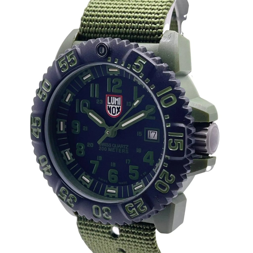 Front Full View Of Luminox XS.3042 Carbon Watch Pre Owned Condition Good