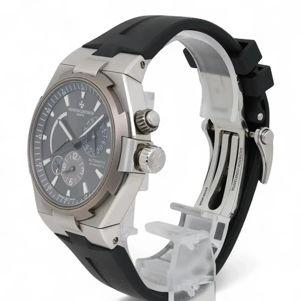 View Of Crown Facing Side Of Vacheron Constantin 47450/000W-9511 Stainless Steel Watch Pre Owned Condition