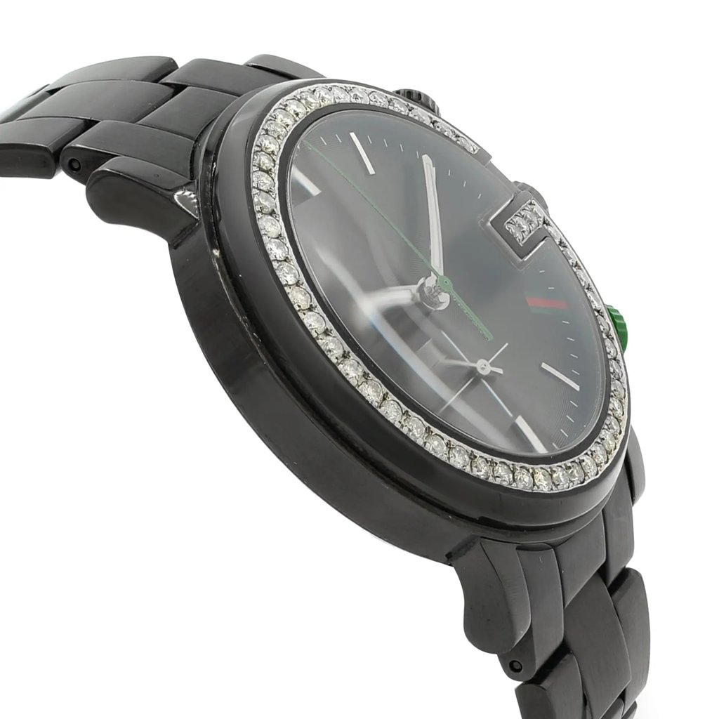 4th image of Gucci YA101331 Wristwatch, PreOwned condition