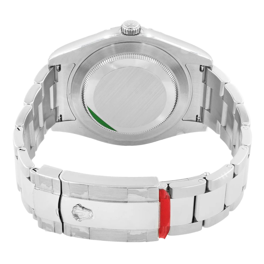 4th image of Rolex 116334 SIO Wristwatch, DisplayModel condition