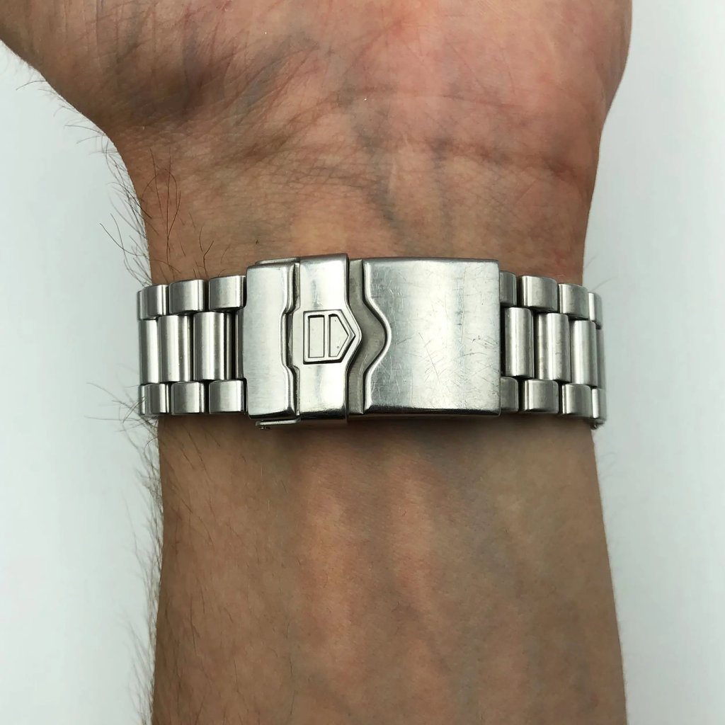 7th image of TAG Heuer CAH1112.BA0850 Wristwatch, PreOwned condition