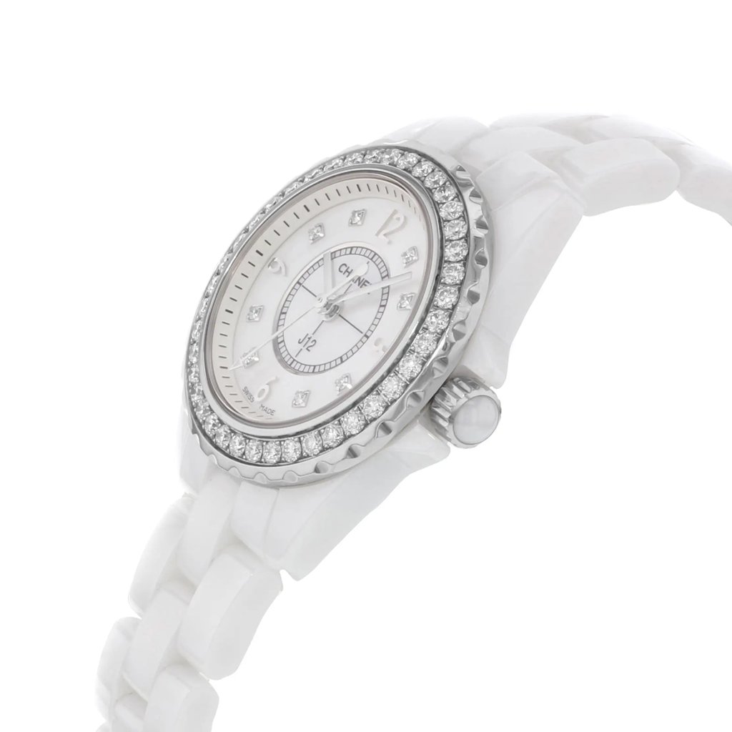 2nd image of Chanel H2572 Wristwatch, DisplayModel condition