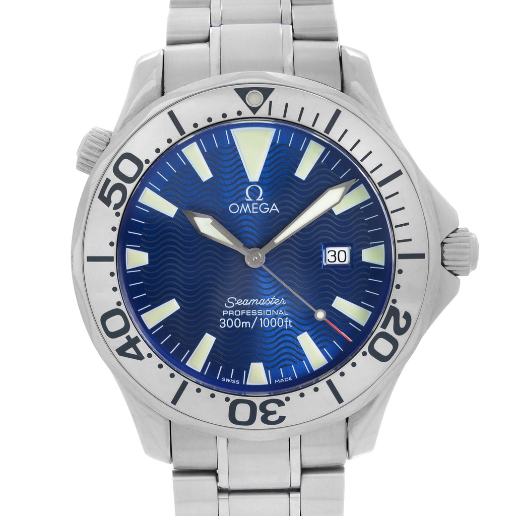 Up Close Front Facing Picture Of OMEGA 2265.80.00 Stainless Steel Watch Pre Owned Condition