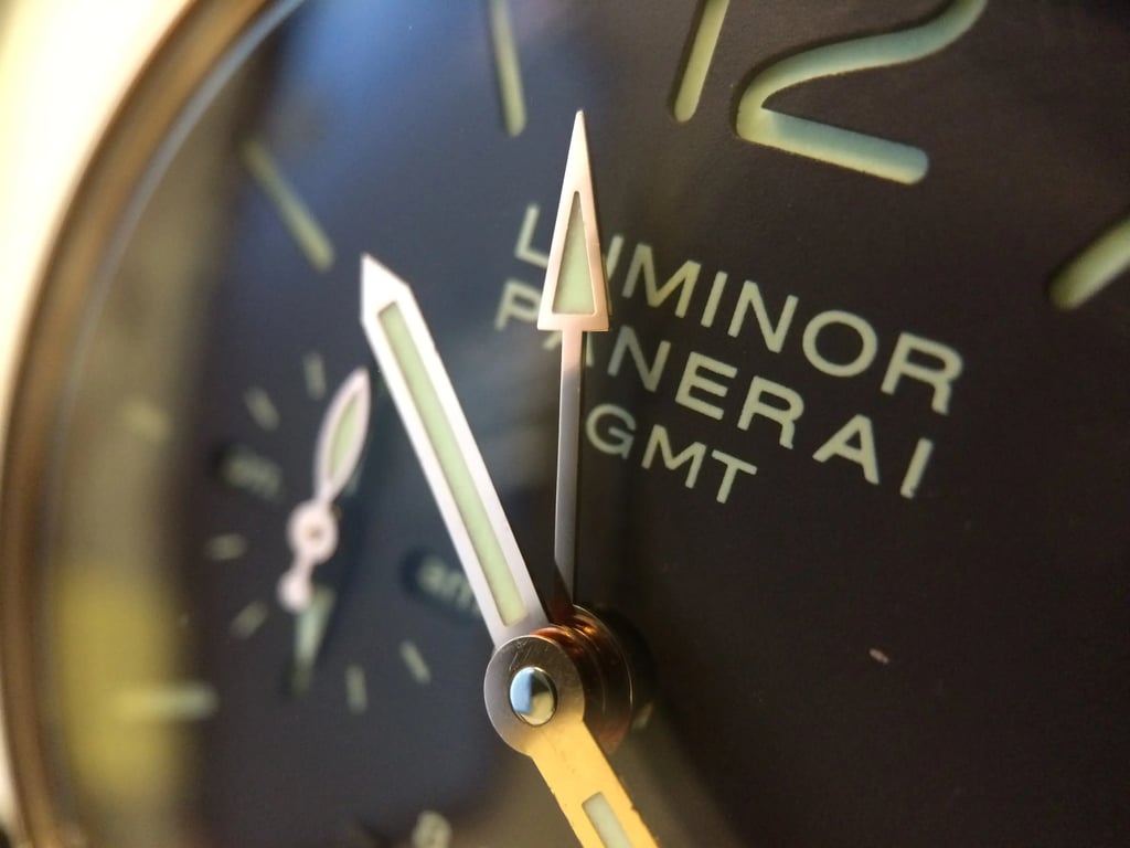 6th image of Panerai PAM00289 Wristwatch, PreOwned condition