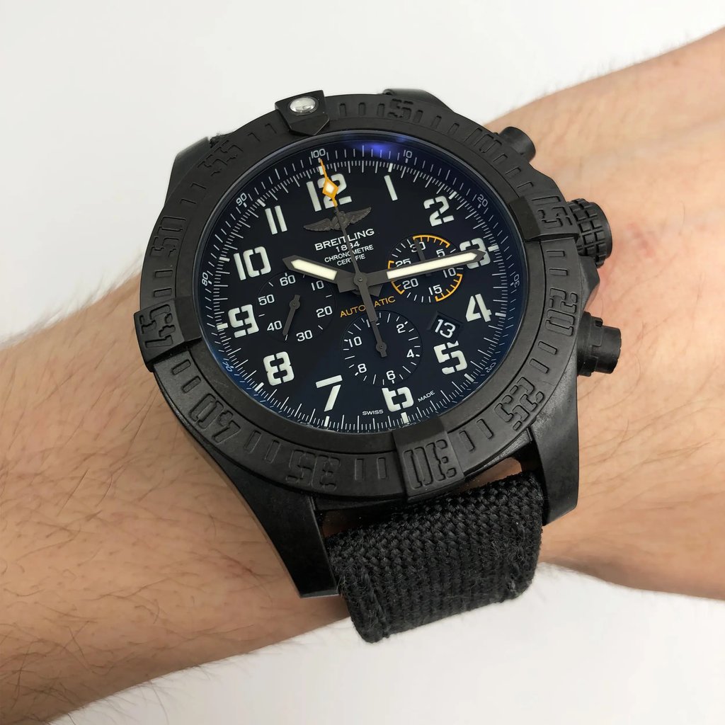 8th image of Breitling XB0170e4/BF29-100W Wristwatch, Unworn condition