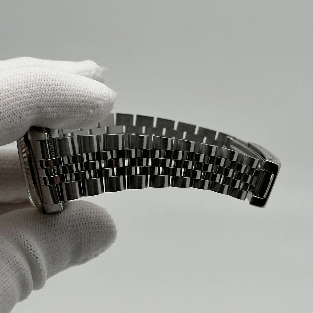 6th image of Rolex Datejust Wristwatch, PreOwned condition