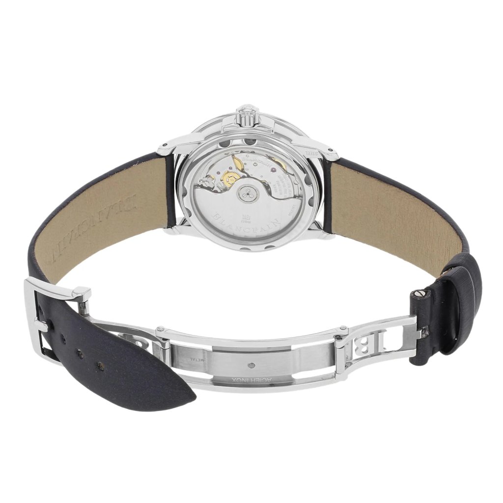 5th image of Blancpain 3760-1130-52b Wristwatch, PreOwned condition