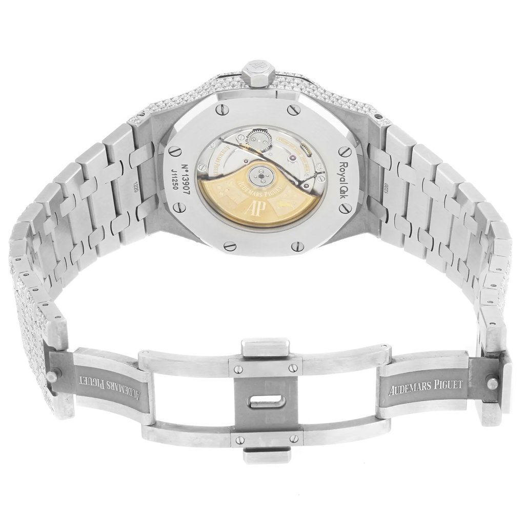 5th image of Audemars Piguet 15400ST.OO.1220ST.02.A Wristwatch, PreOwned condition