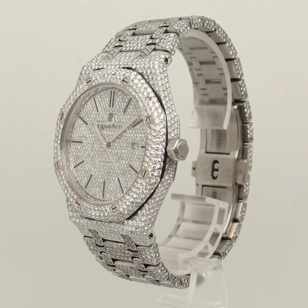 2nd image of Audemars Piguet Royal Oak Wristwatch, PreOwned condition