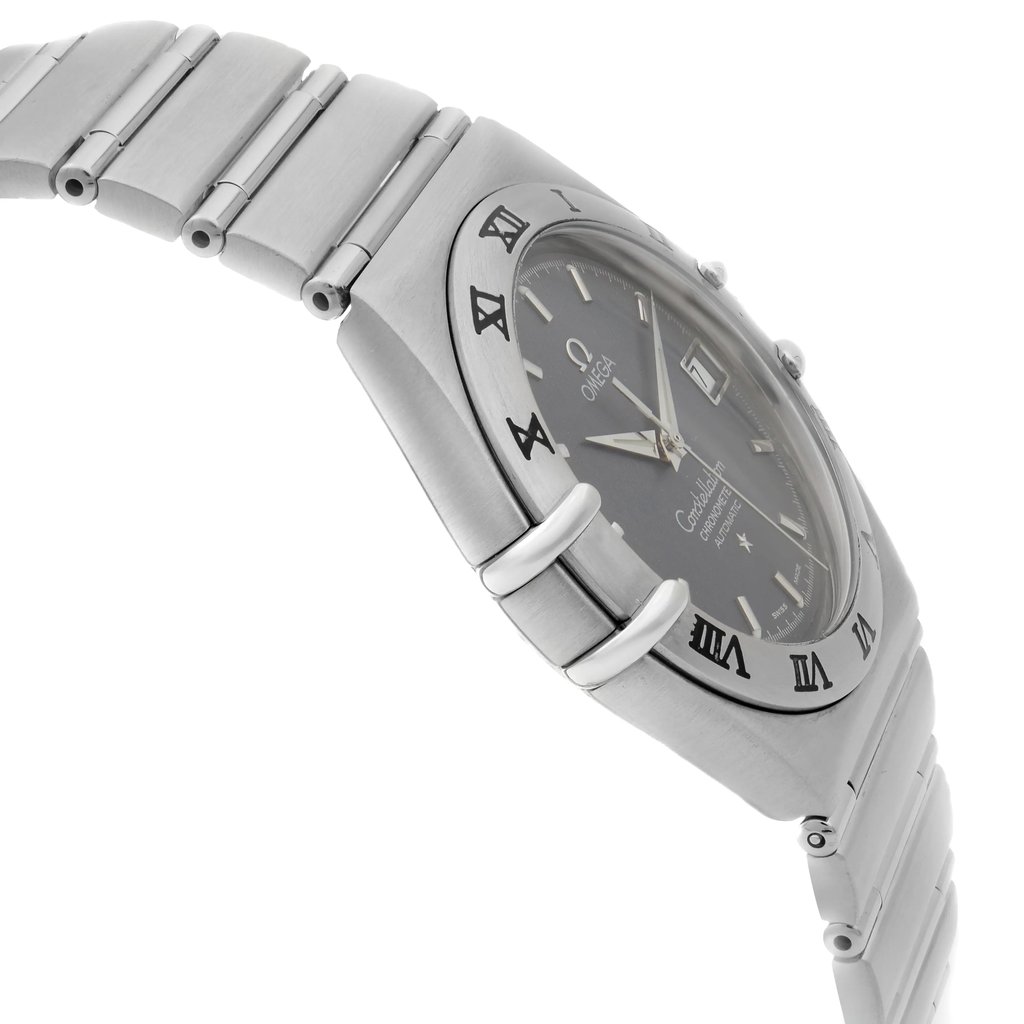 4th image of OMEGA 1502.40.00 Wristwatch, PreOwned condition
