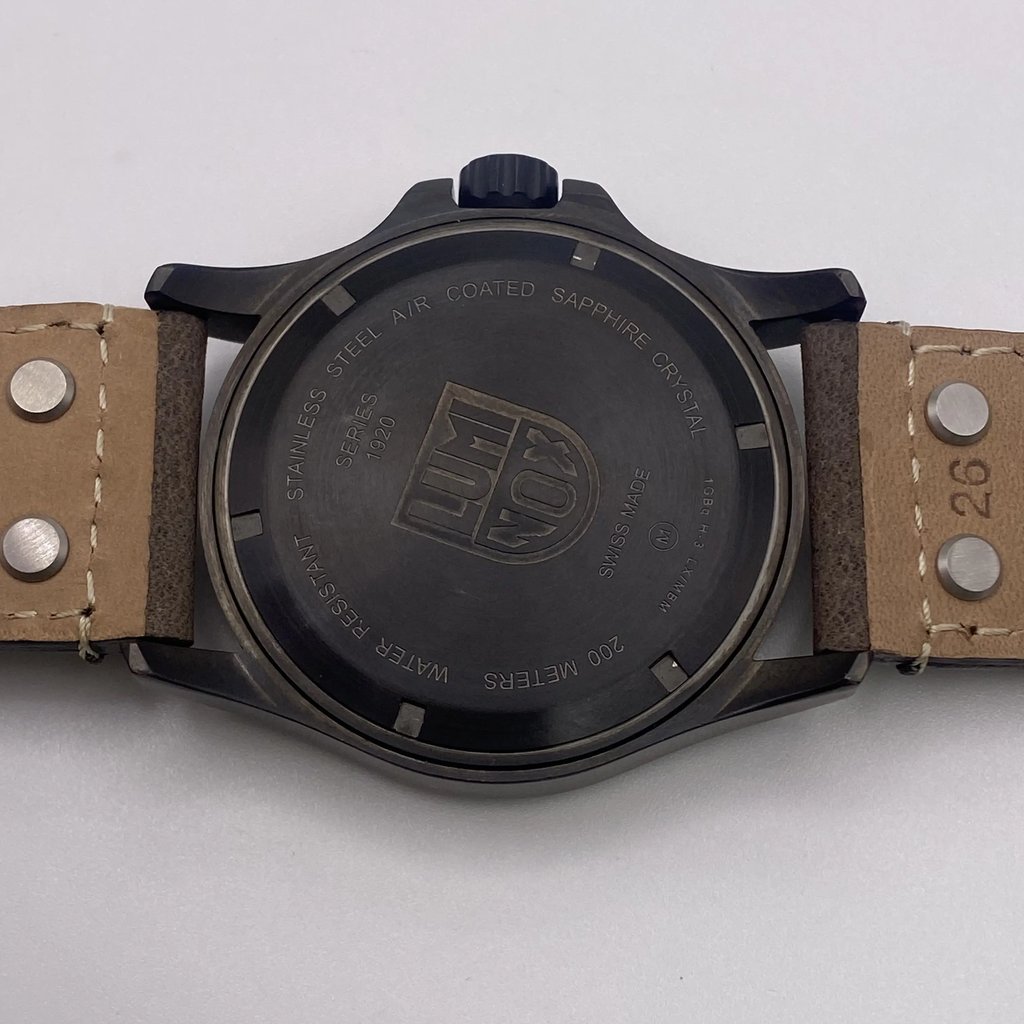 View of micro marks on the case back