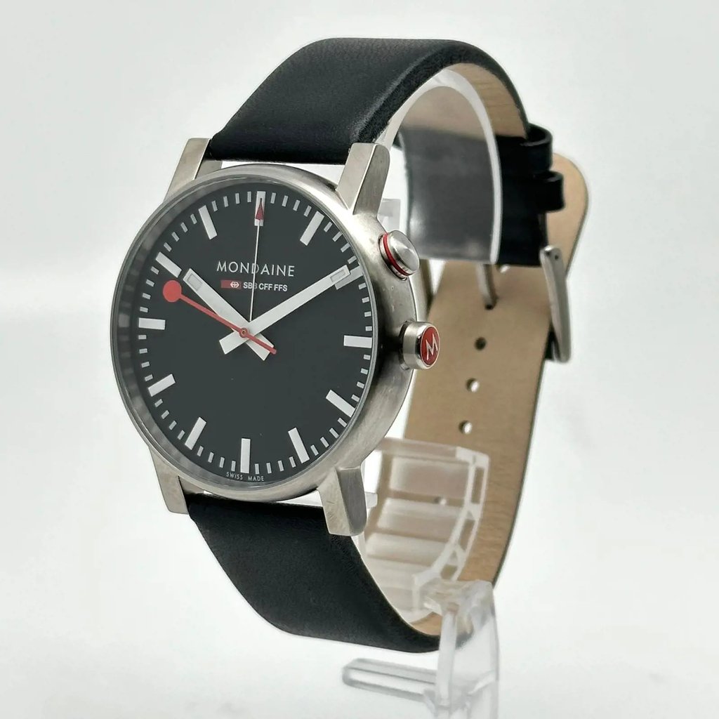 Front Full View Of Mondaine A468.30352.14SBB Stainless Steel Watch Display Model Condition Excellent