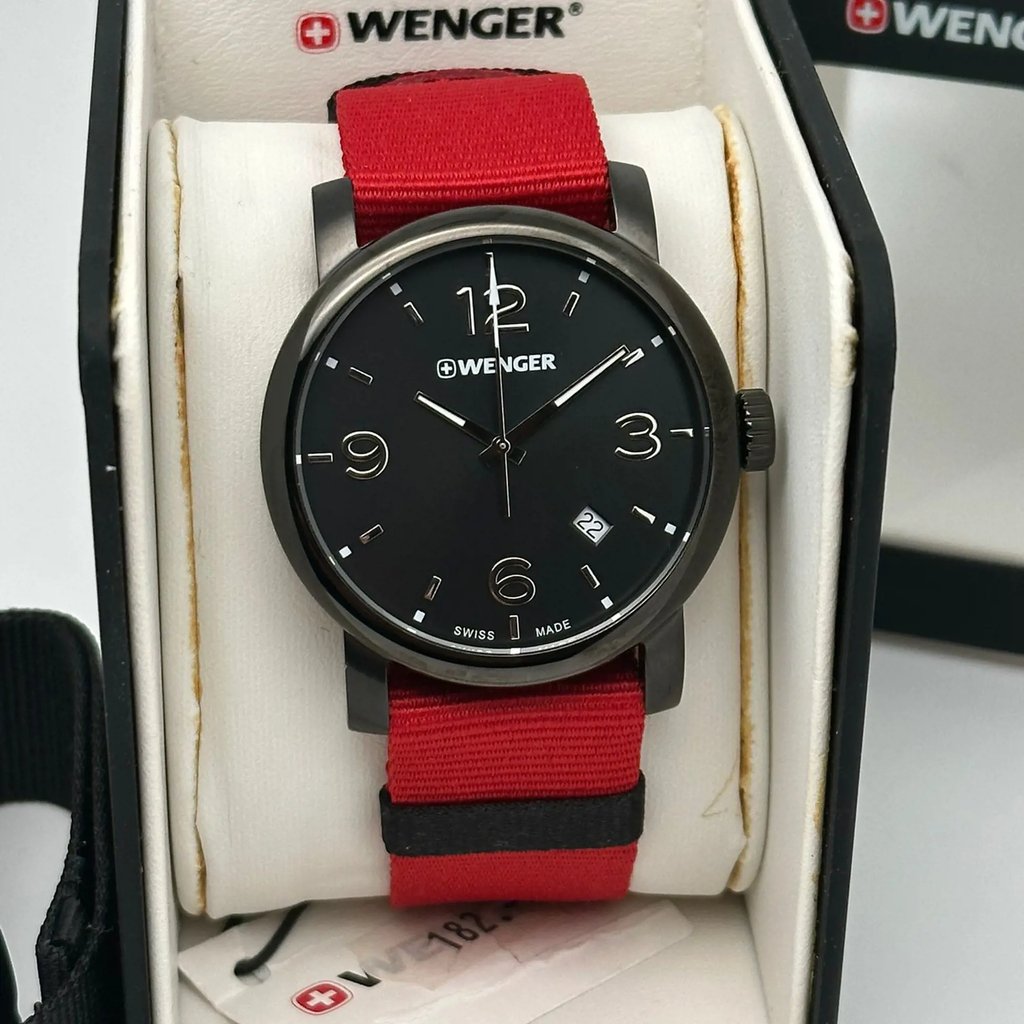  Full View Box, Documents and Wenger 01.1041.132 With Watch In The Image 