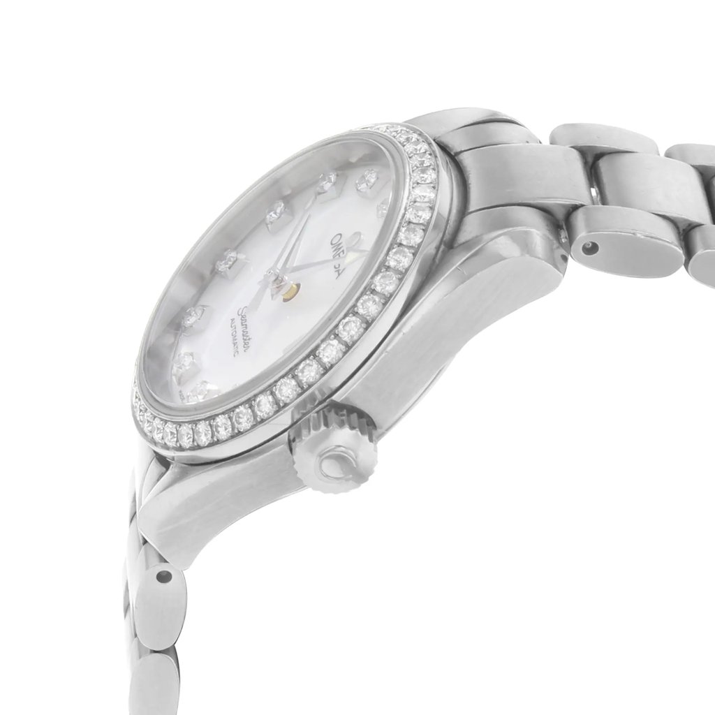 3rd image of OMEGA 2565.75.00 Wristwatch, PreOwned condition
