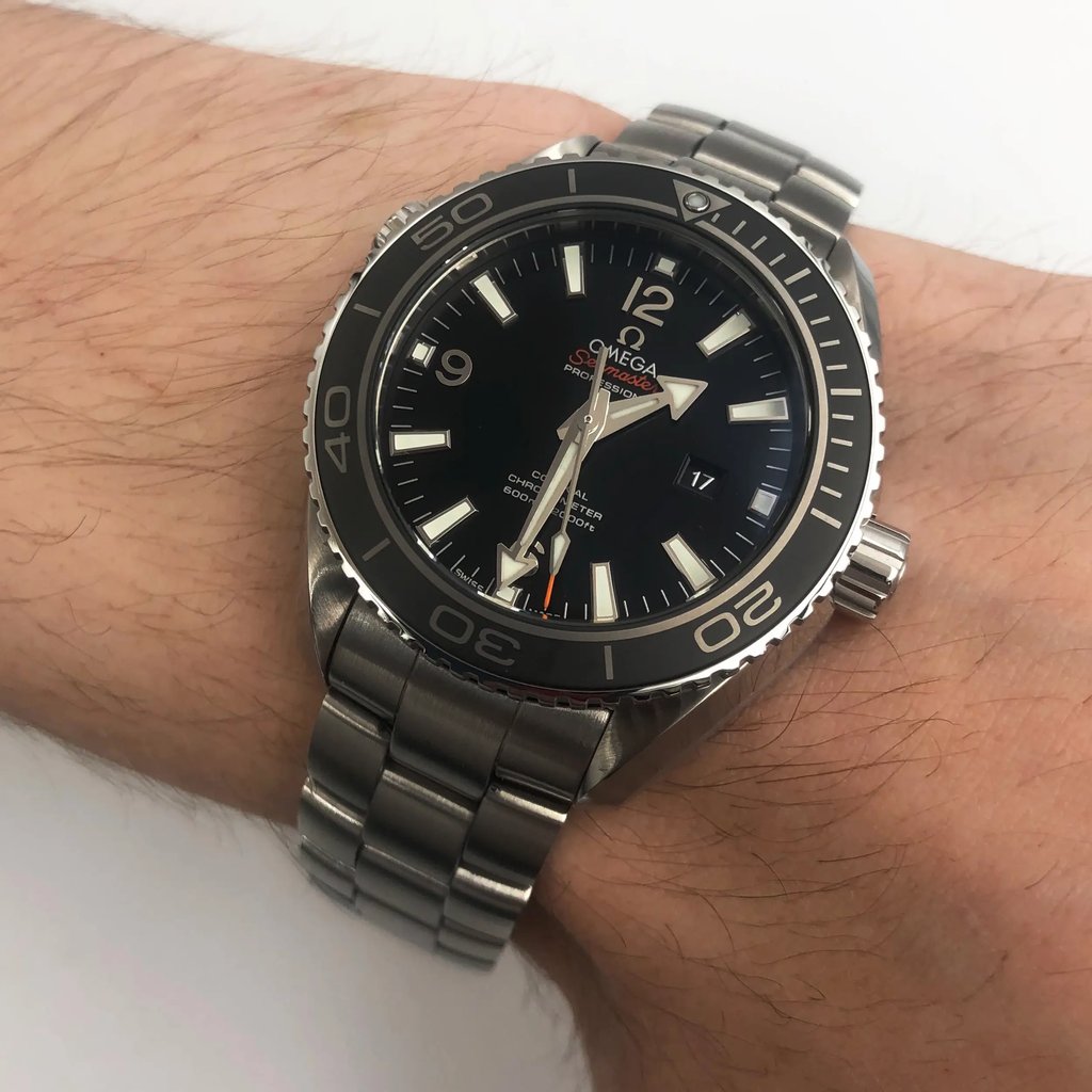 8th image of OMEGA 232.30.38.20.01.001 Wristwatch, DisplayModel condition