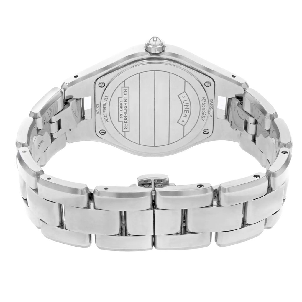 5th image of Baume & Mercier 10072 Wristwatch, PreOwned condition