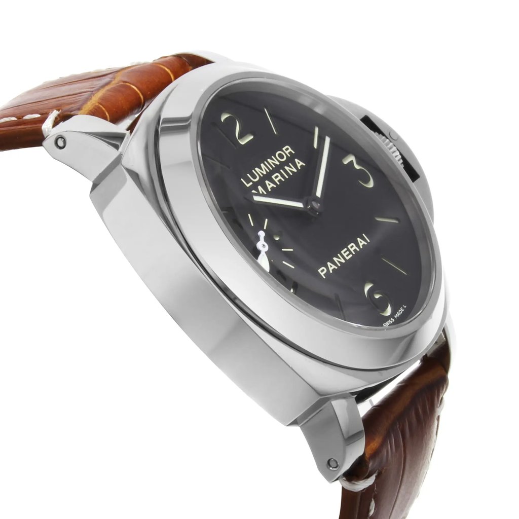 4th image of Panerai PAM00111 Wristwatch, PreOwned condition