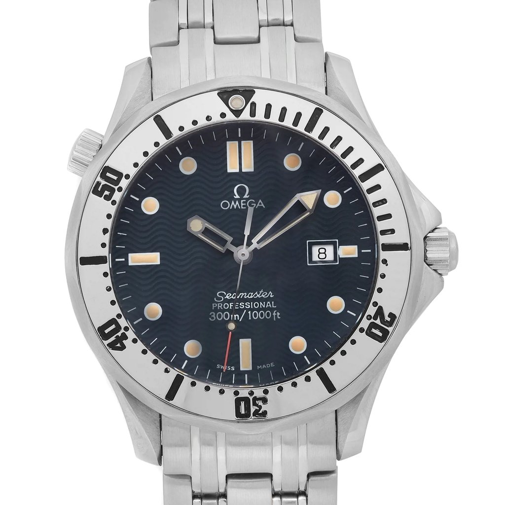 Up Close Front Facing Picture Of OMEGA 2542.80.00 Stainless Steel Watch Pre Owned Condition