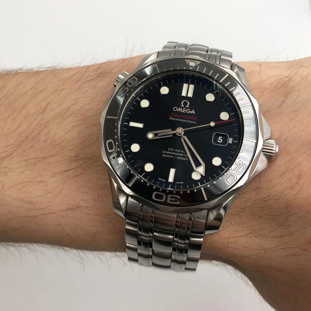 8th image of OMEGA 212.30.41.20.01.003 Wristwatch, PreOwned condition