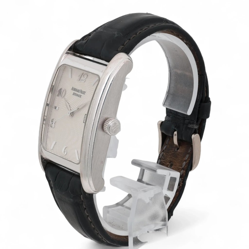 3rd image of Audemars Piguet Edward Piguet Wristwatch, PreOwned condition