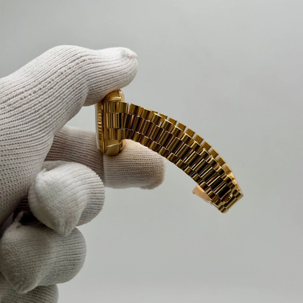 6th image of Rolex Rolex President Wristwatch, PreOwned condition