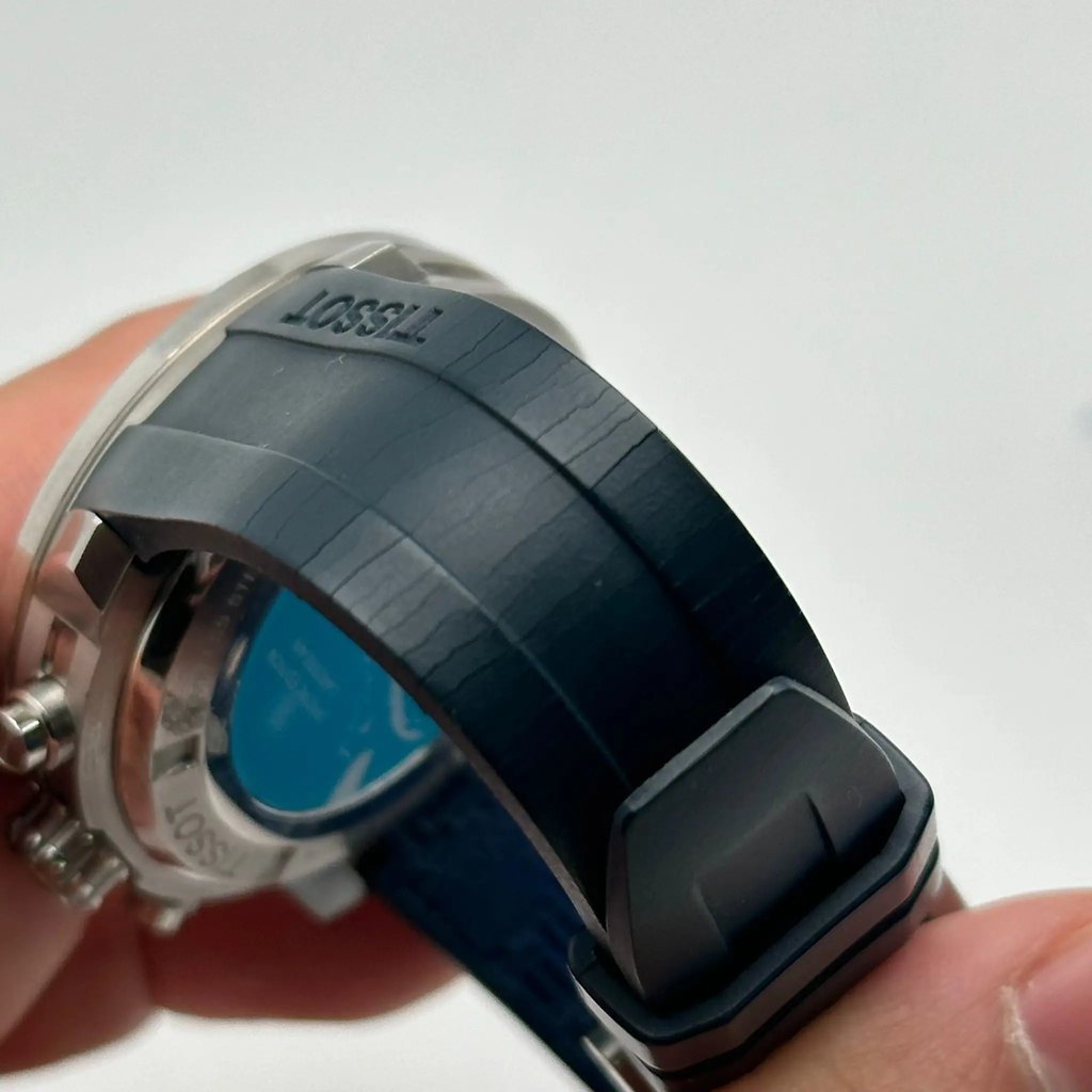 4th image of Tissot Tissot PRC 200 Wristwatch, PreOwned condition