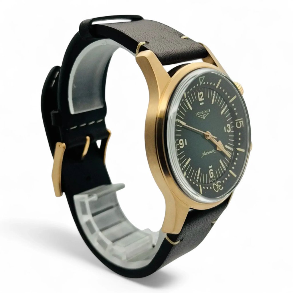 3rd image of Longines Legend Diver Wristwatch, NewWithDefects condition