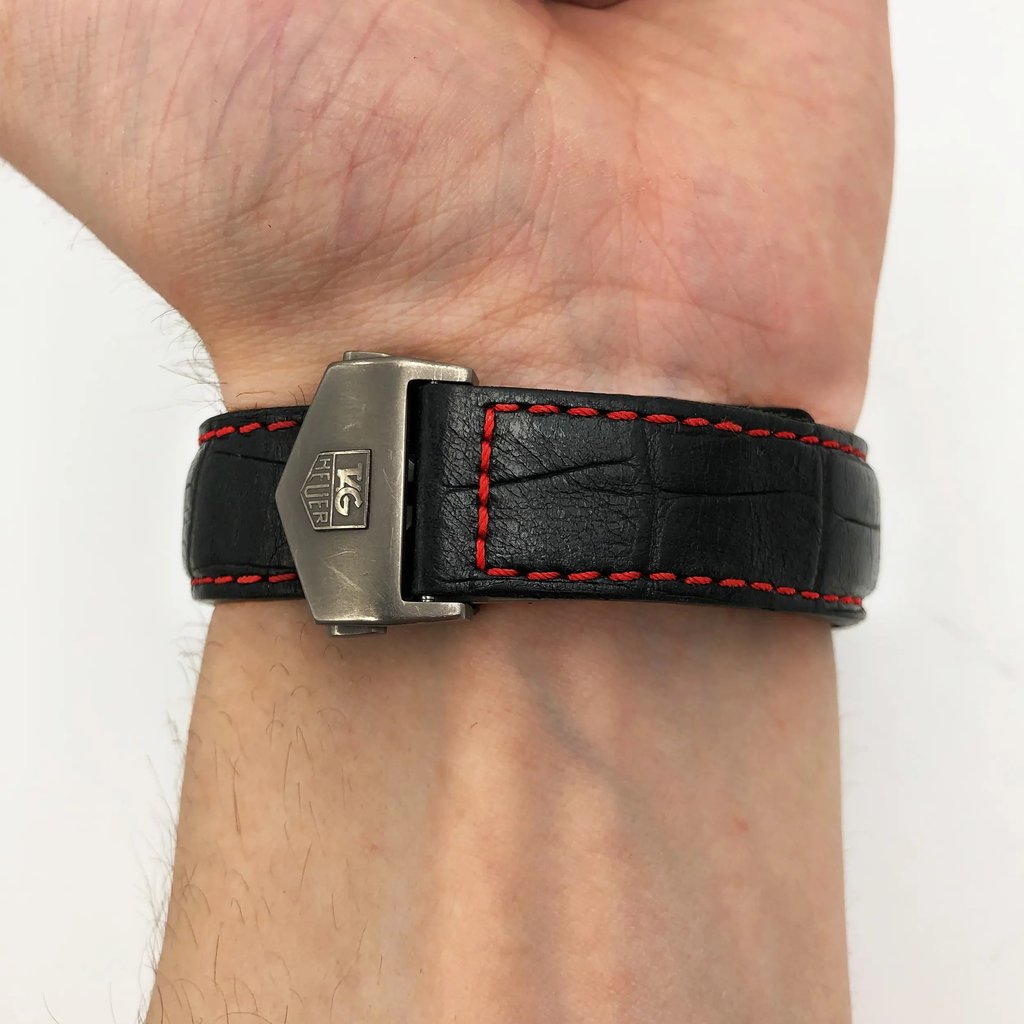 7th image of TAG Heuer CAV518B.FC6237 Wristwatch, PreOwned condition