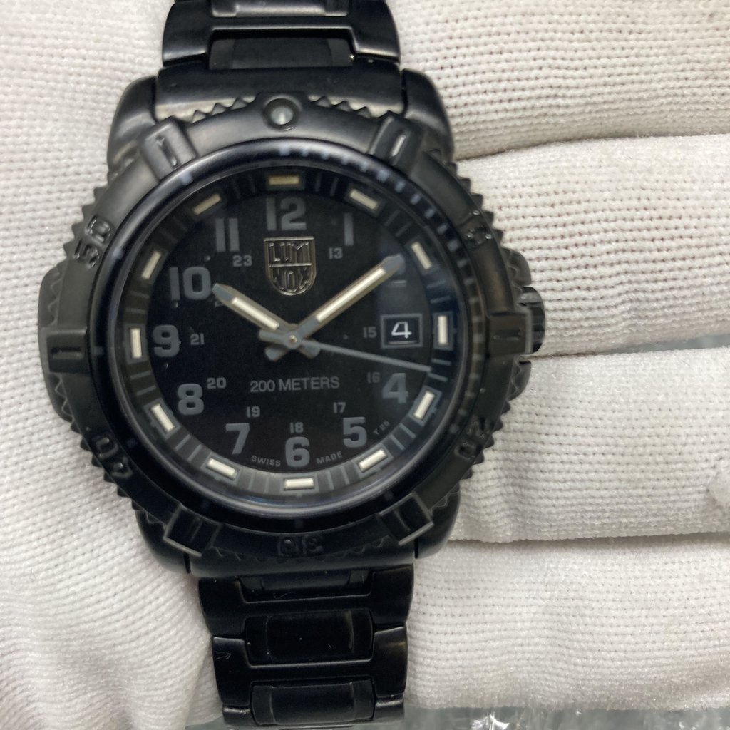 Front Full View Of Luminox 7251.BO Stainless Steel Watch Pre Owned Condition Good
