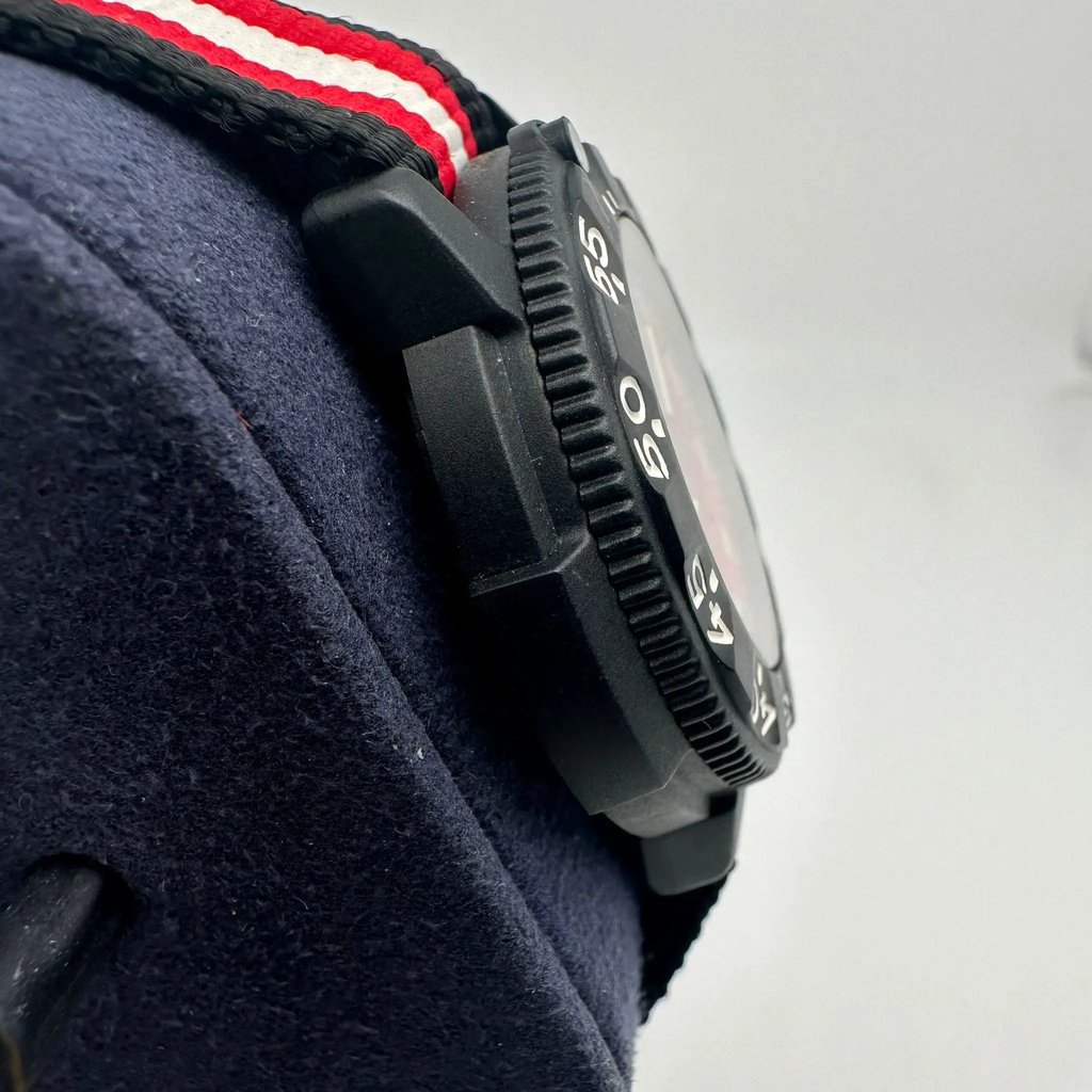 5th image of Luminox Luminox Navy Seal Japan Tsunami Aid Funds  Wristwatch, PreOwned condition