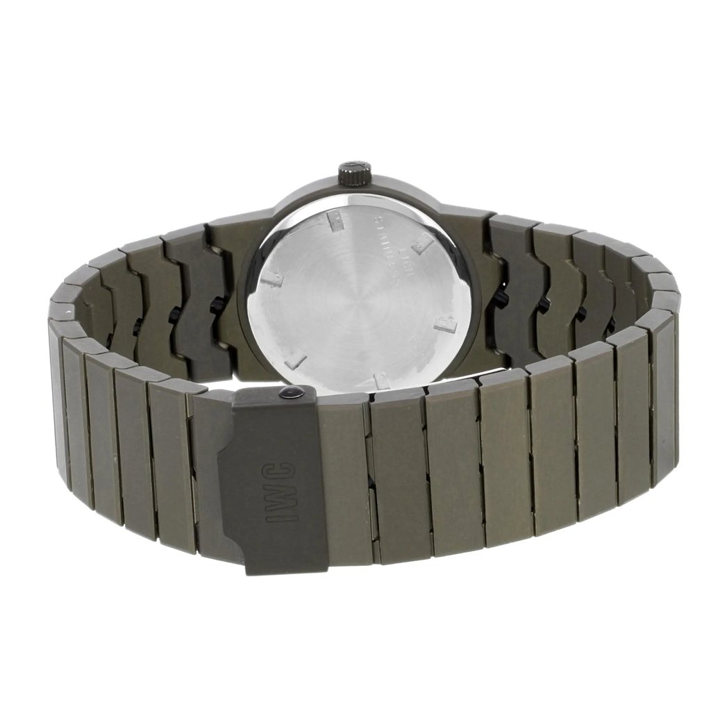 4th image of IWC 3510 Wristwatch, PreOwned condition