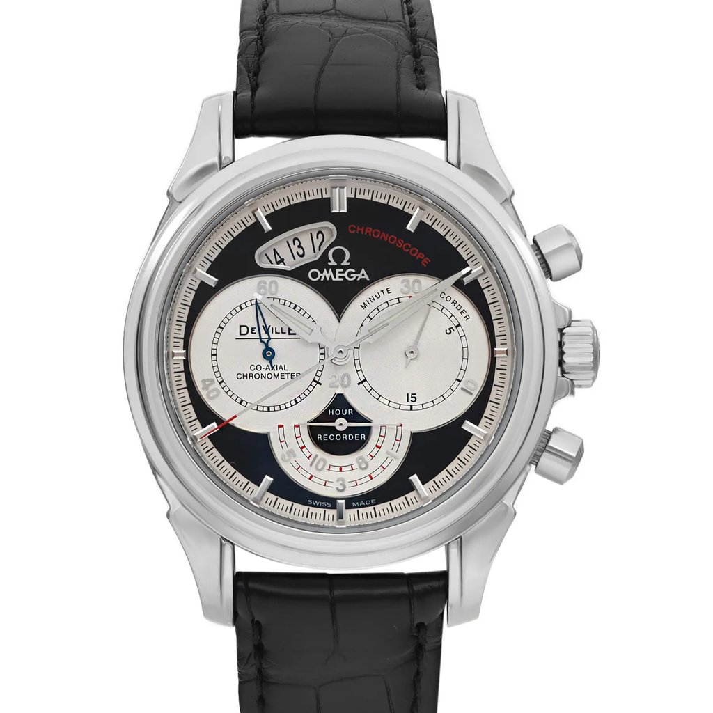 Up Close Front Facing Picture Of OMEGA 4850.50.31 Stainless Steel Watch Pre Owned Condition