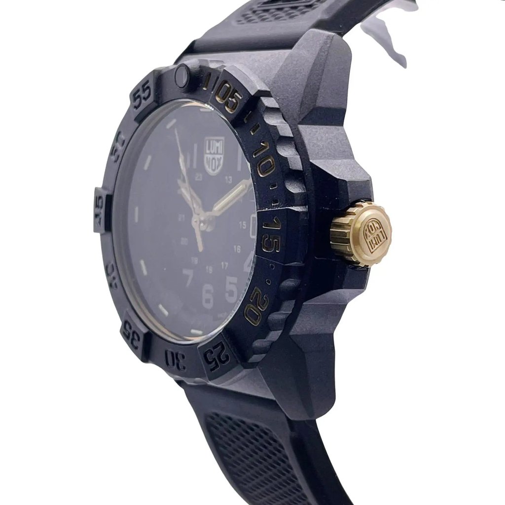 View Of Crown Facing Side Of Luminox 3501.GOLD.SET Carbon Watch Unworn Condition